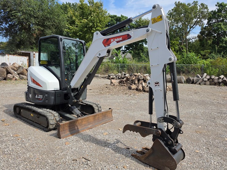 2022-bobcat-e35-image-10