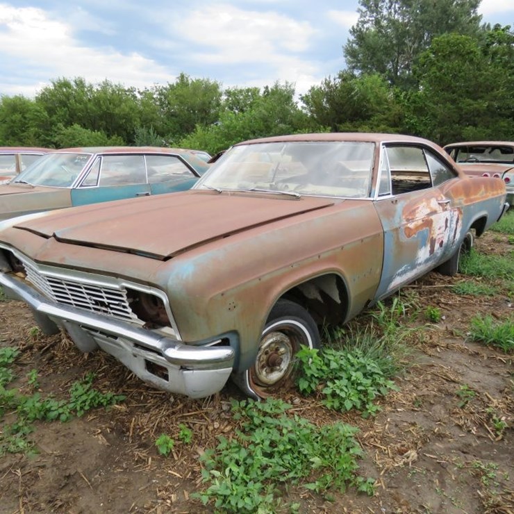 1966 Chevrolet Impala SS 2dr HT