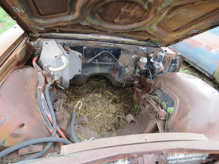 1966-chevrolet-impala-4dr-sedan-image-7