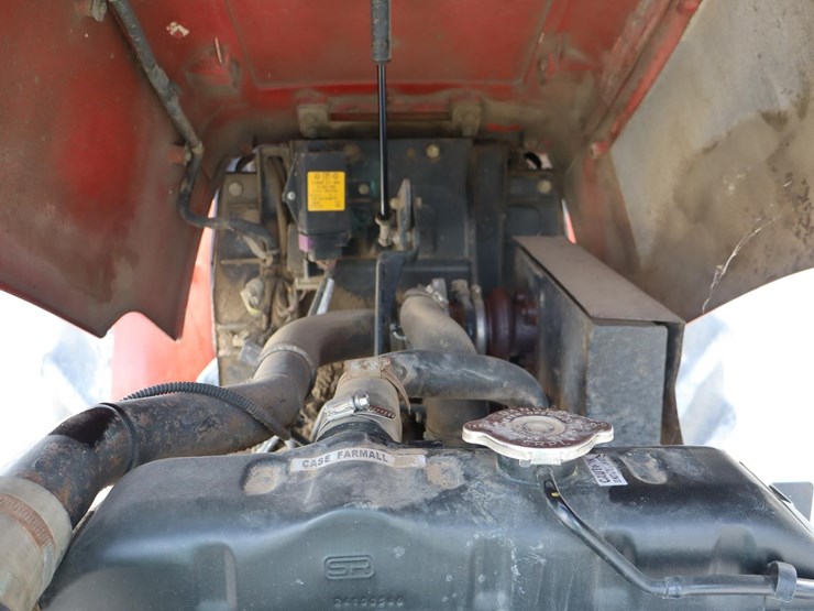 2011-case-ih-farmall-55-image-14