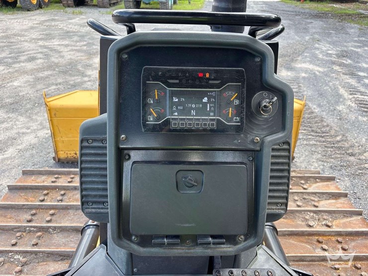2022-caterpillar-d3-image-19