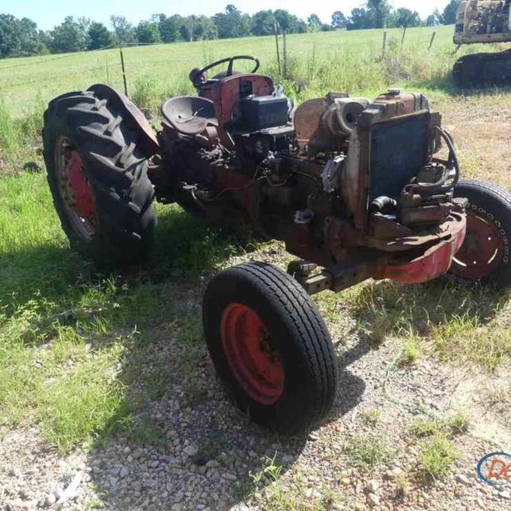 MASSEY FERGUSON TRACTOR (SALVAGE) DIESEL ENG.