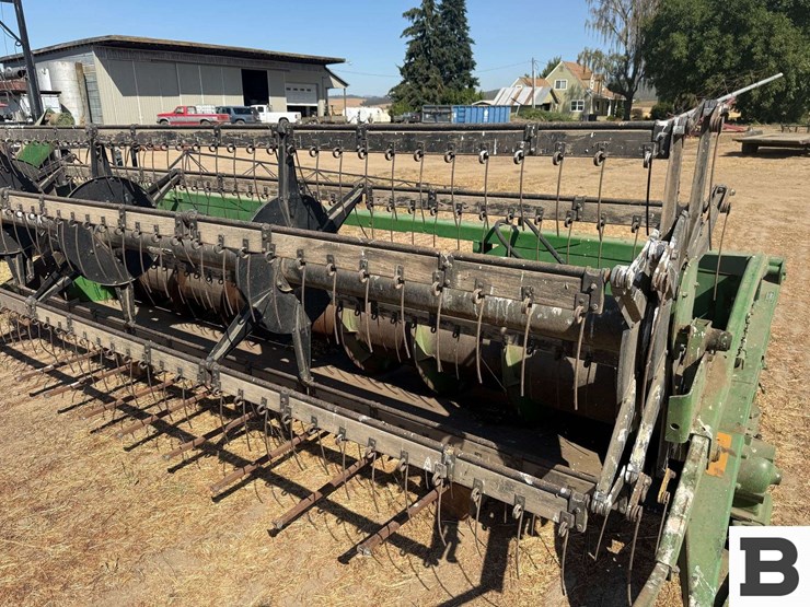 john-deere-14-image-11