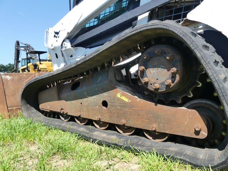 2015-bobcat-t770-image-5