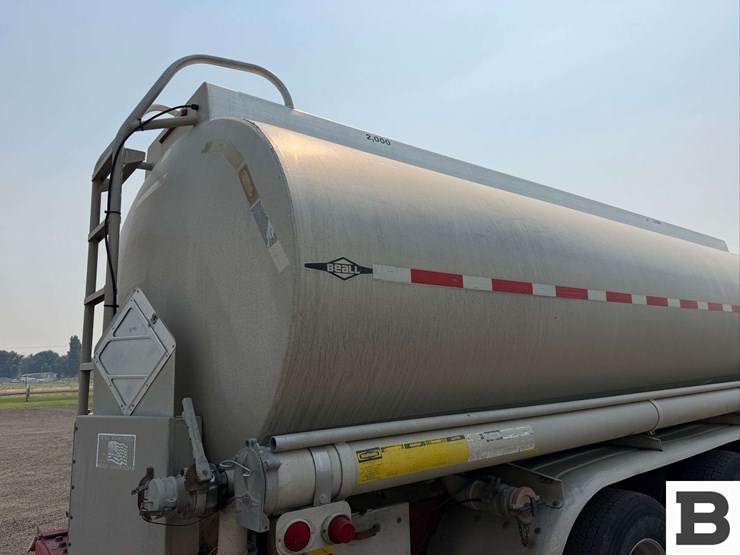 2001-freightliner-cst120-tank-truck-image-20