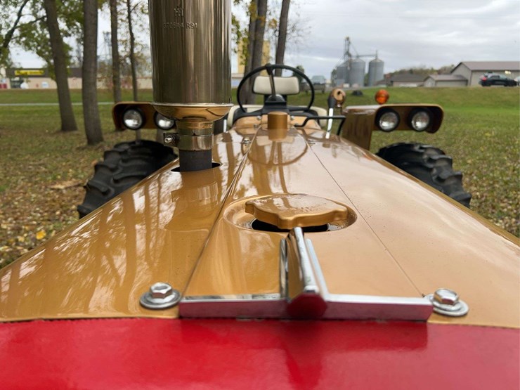 1970-farmall-544-hydro-gas-row-crop-golden-demonstrator-image-12