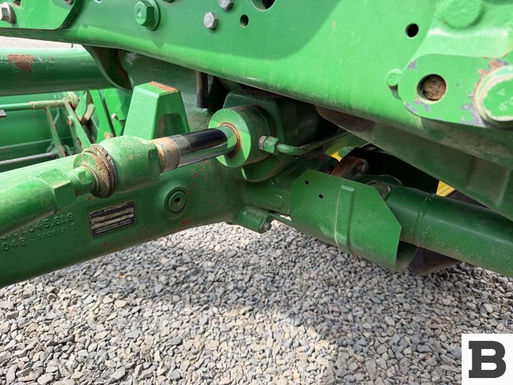 2015-john-deere-6210r-image-23