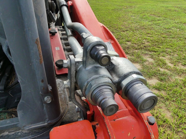 2024-kubota-svl65-2-image-13