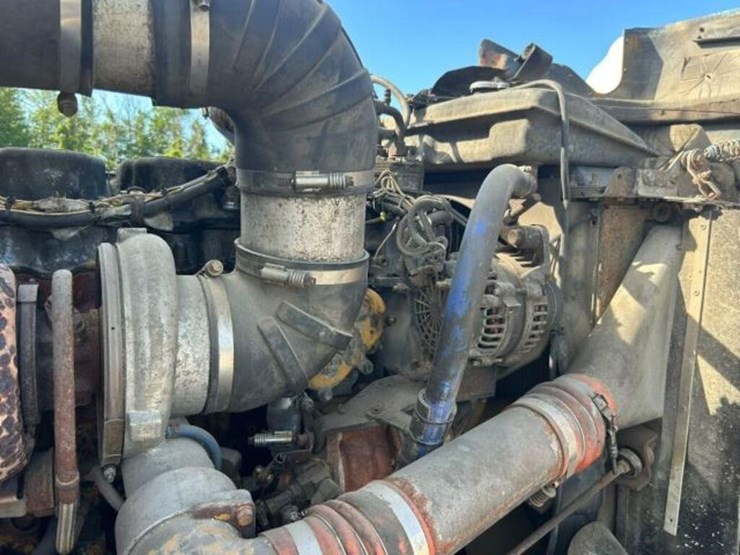 2001-kenworth-t800-image-45
