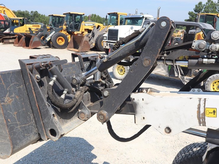 bobcat-l28-image-14