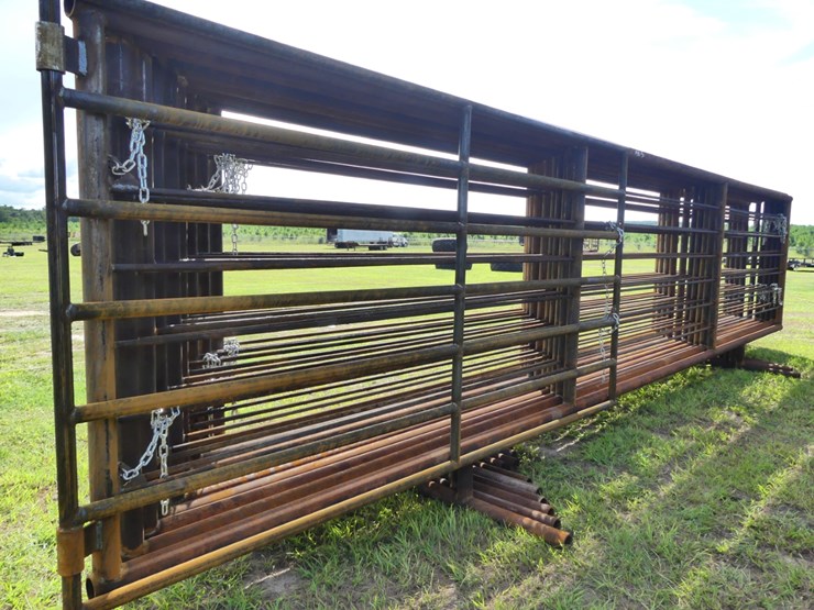 (10)-24'-free-standing-panels-image-4