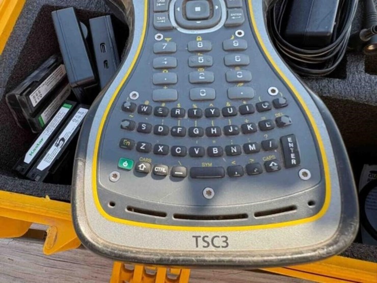 trimble-tsc3-survey-equipment-image-6