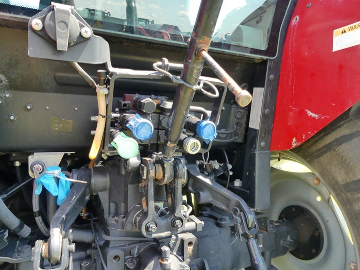 2017-case-ih-farmall-75c-image-6