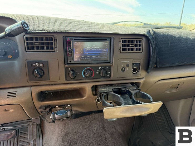 2001-ford-f250-image-33