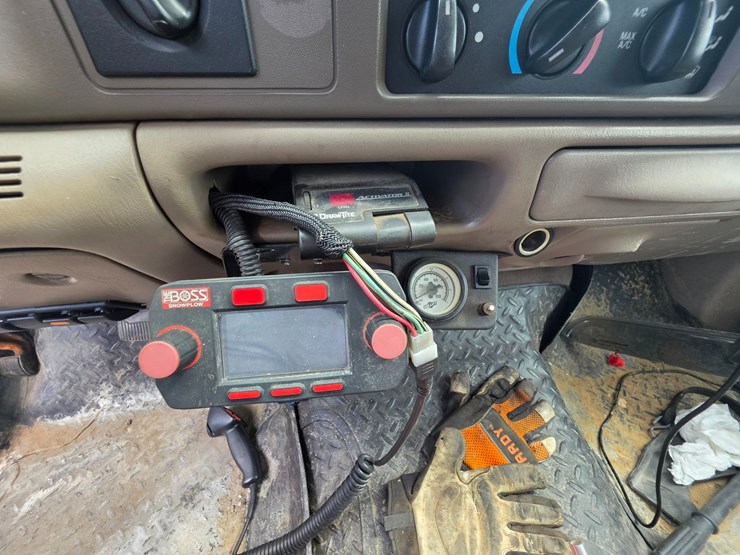 2001-ford-f350-image-37