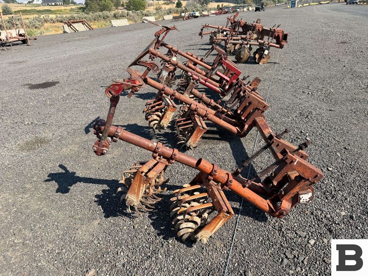 15'-lilliston-rolling-cultivator-toolbar-image-5