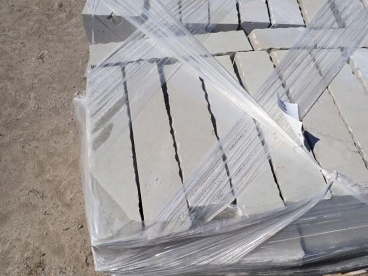 qty-of-assorted-precision-cut-wallstones-image-24
