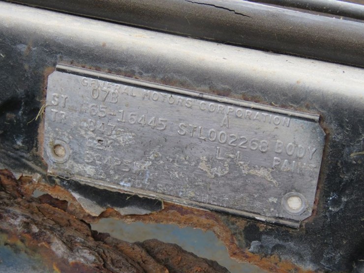 1965-chevrolet-impala-4dr-wagon-image-12