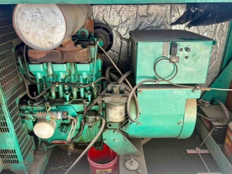 onan-commercial-generator-on-trailer-image-10