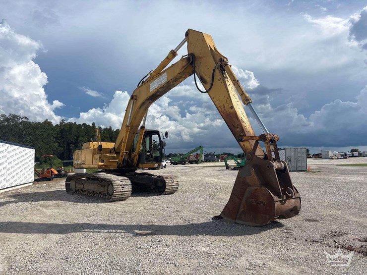 deere-330c-lc-image-4