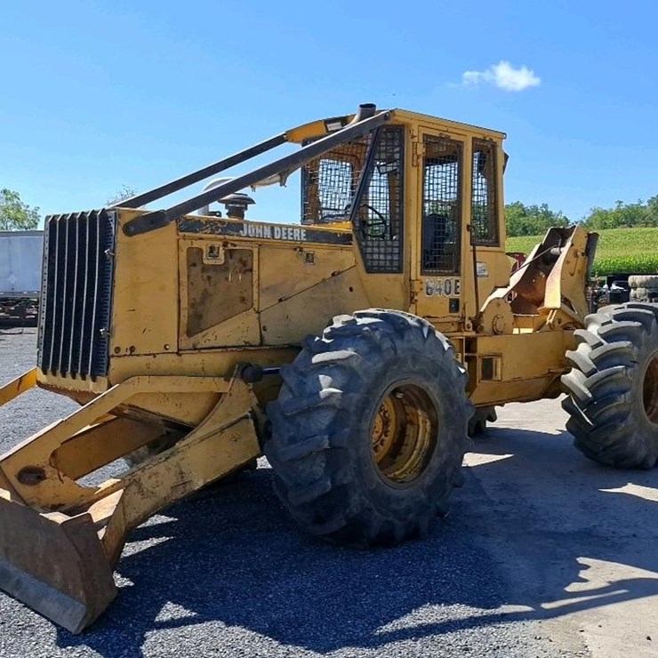 1993 DEERE 640E