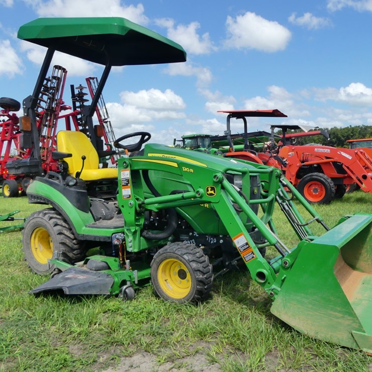 2021 JOHN DEERE 1025R