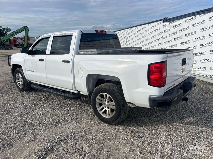 2018-chevrolet-silverado-1500-image-4