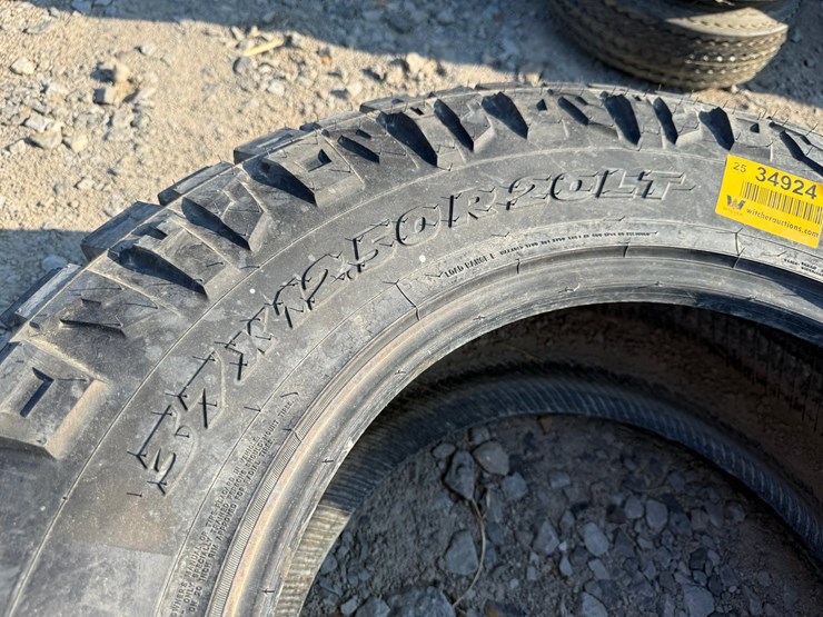 #34924-•-12.50/r20-tire-inv#-34924-image-6