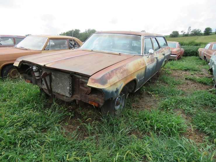 1965-chevrolet-impala-4dr-wagon-image-1