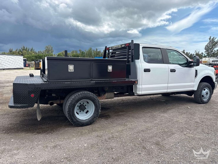 2019-utility-flatbed-image-3