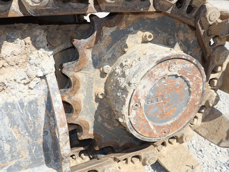 2014-takeuchi-tb290-image-15