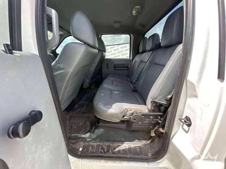 2016-ford-f550-image-24