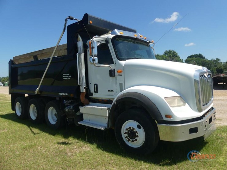 2019-international-hx615-image-1
