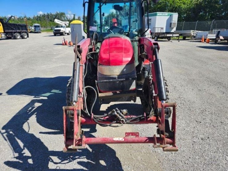 2013-mahindra-5010-hst-image-44