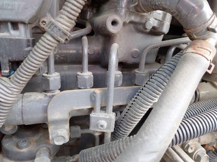 2021-kubota-m4-071-image-36