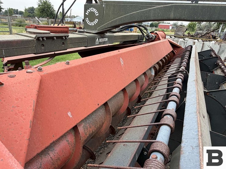 hesston-1160-image-39