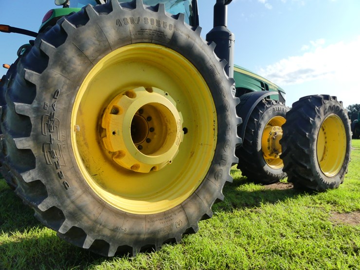 2014-john-deere-8370r-image-10