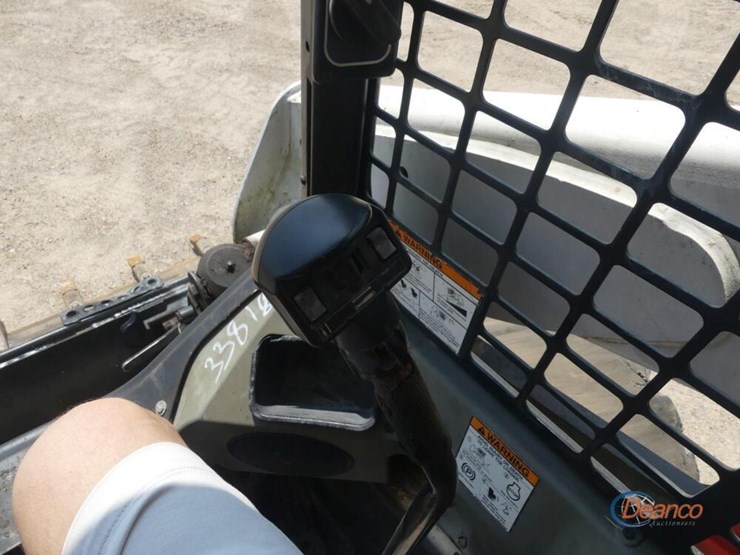 2013-bobcat-s770-image-11