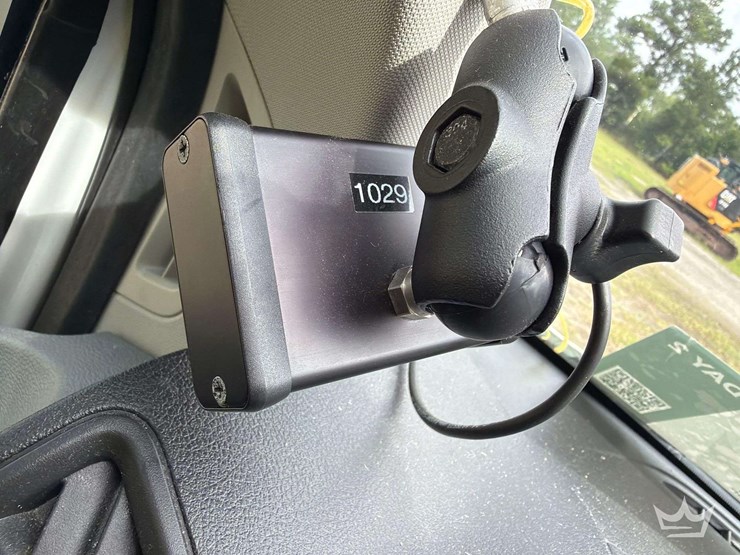 2019-ford-transit-image-44