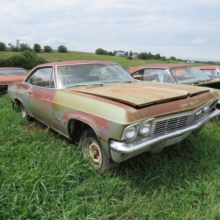 1965 Chevrolet Impala 2dr HT