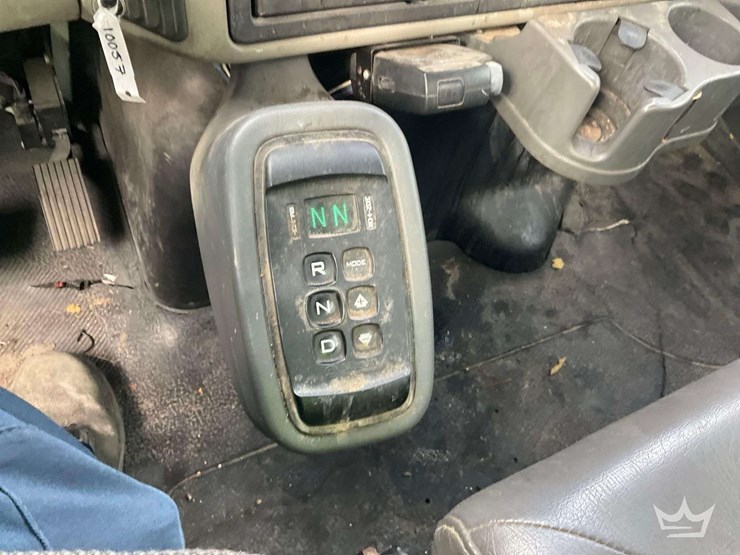 2016-international-durastar-4300-image-18