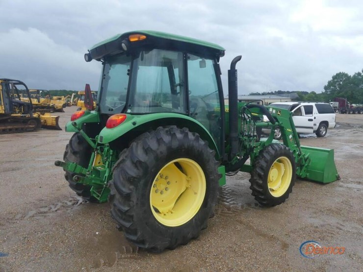 2016-john-deere-5065e-image-2