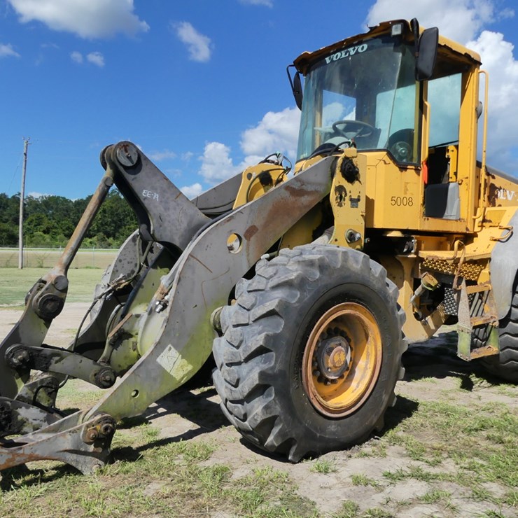 VOLVO L90E