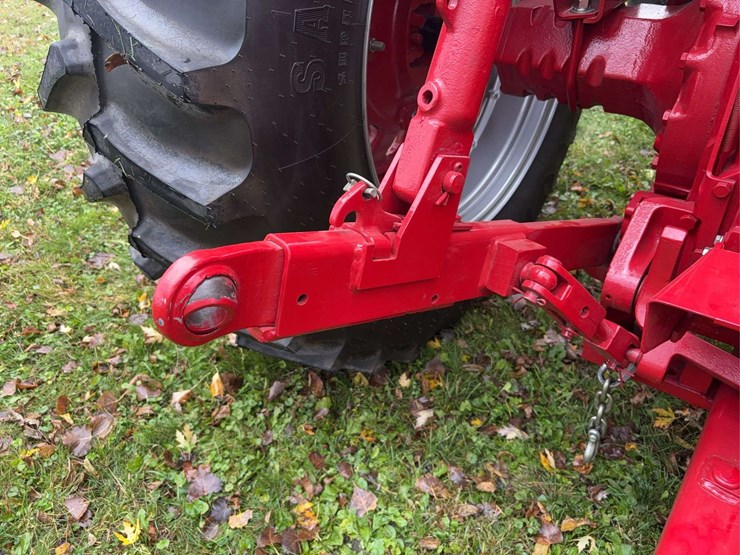 1970-1456-farmall-row-crop-mfwa-golden-demonstrator-image-73