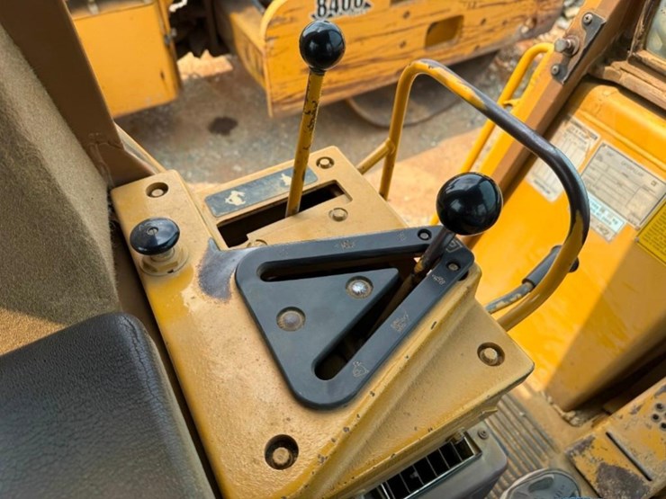 caterpillar-953b-image-17