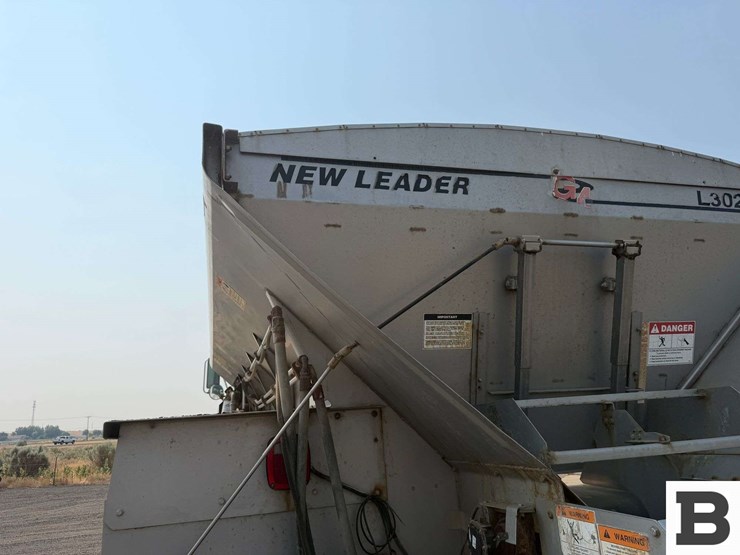 2007-sterling-l8500-image-34