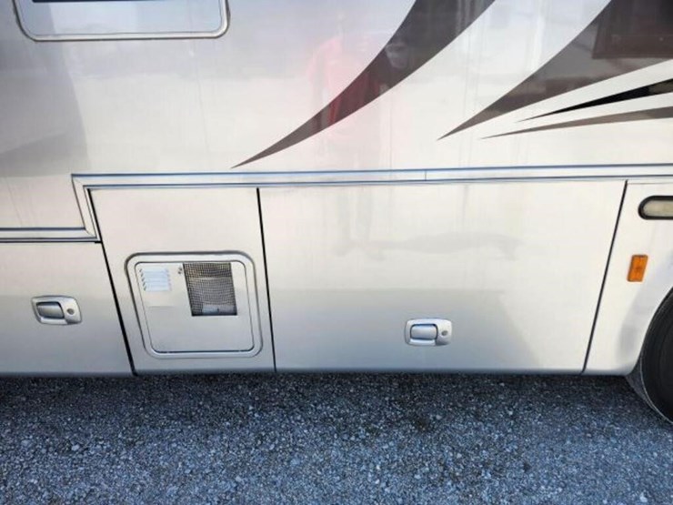 2006-allegro-bus-class-a-motorhome-400abus0d6j0072-image-80