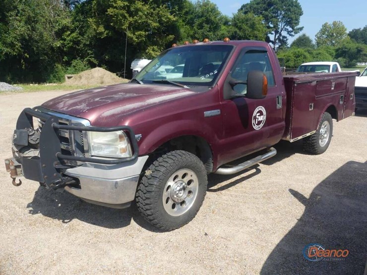 2005-ford-f350-image-23