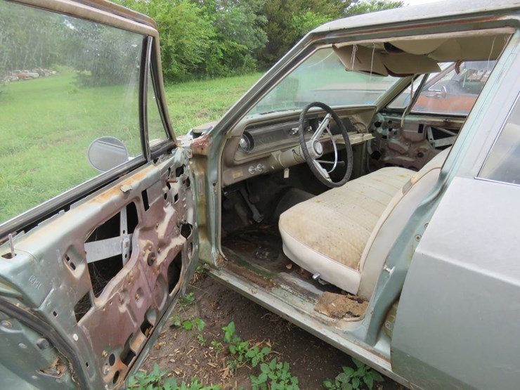 1965-chevrolet-biscayne-4dr-sedan-image-6