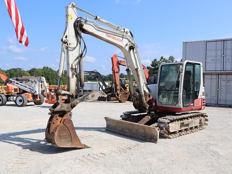 2014-takeuchi-tb290-image-1
